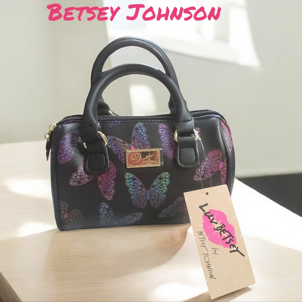 NWT MINI BETSEY JOHNSON HANDBAG
